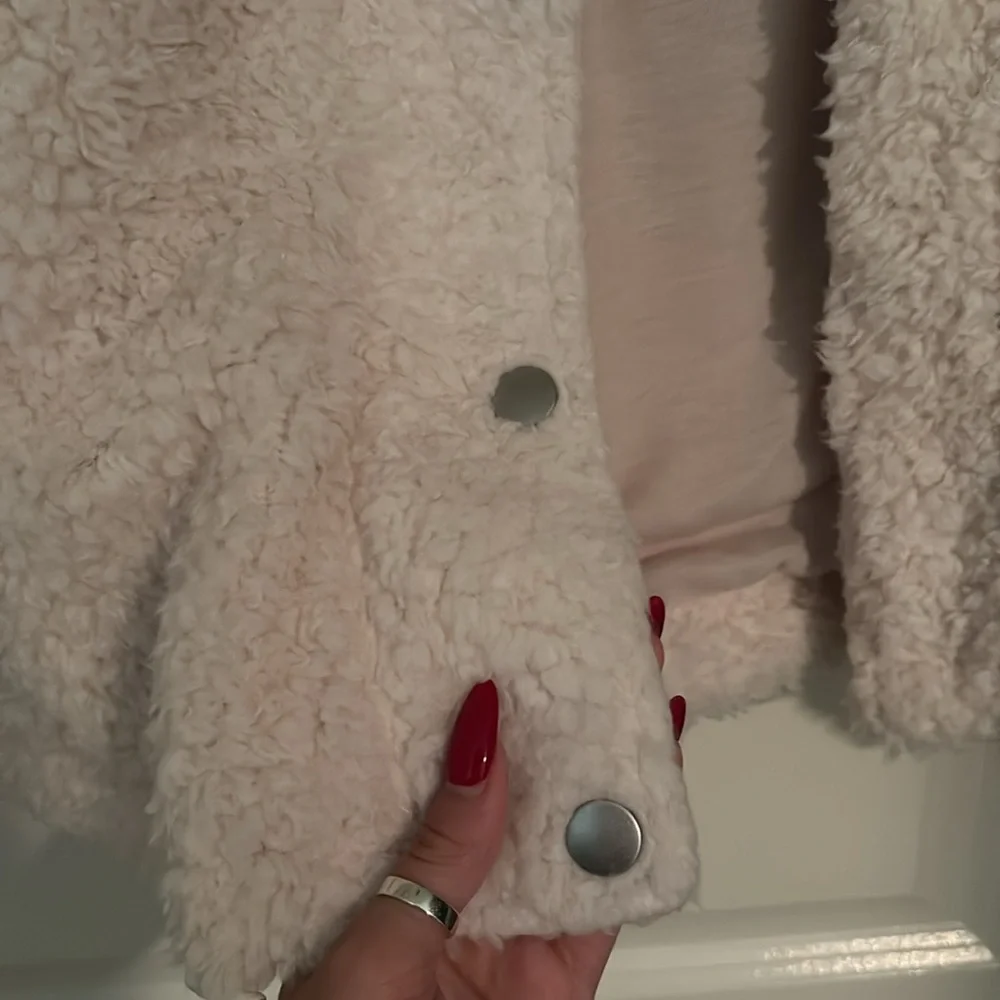 Teddy Shacket Coat - Picture 7 of 9